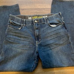 Lee Ultra Motion MVP 38 x 32